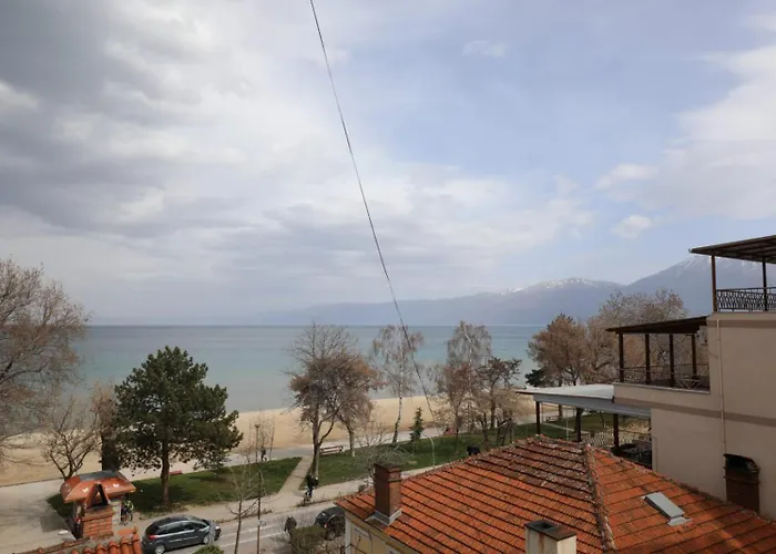 Elio * Pogradec